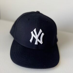New York Yankees New Era 59FIFTY Men's Fitted Cap Hat - Size: 7 1/4